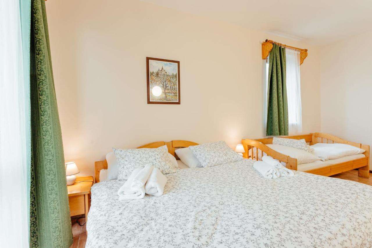 Penzión Topky Banska Stiavnica Exterior foto