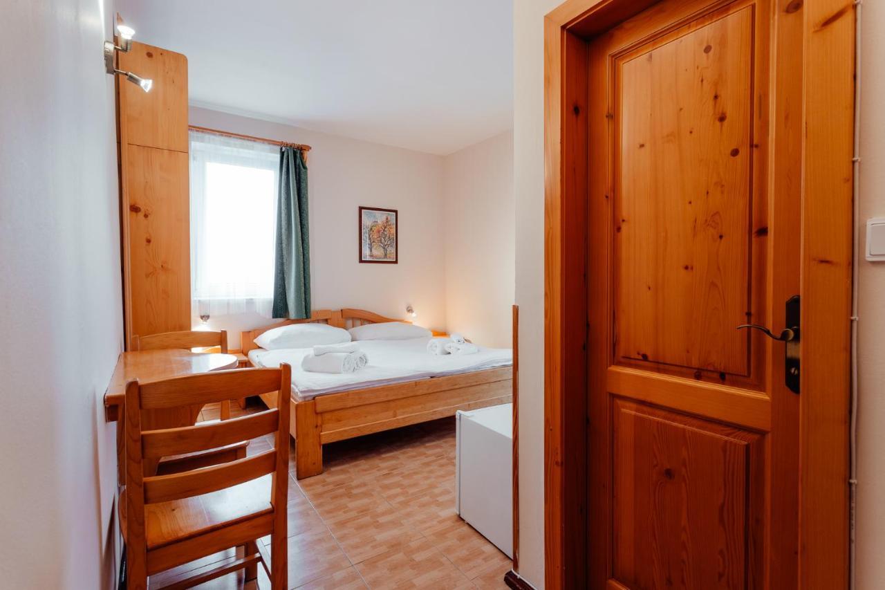 Penzión Topky Banska Stiavnica Exterior foto