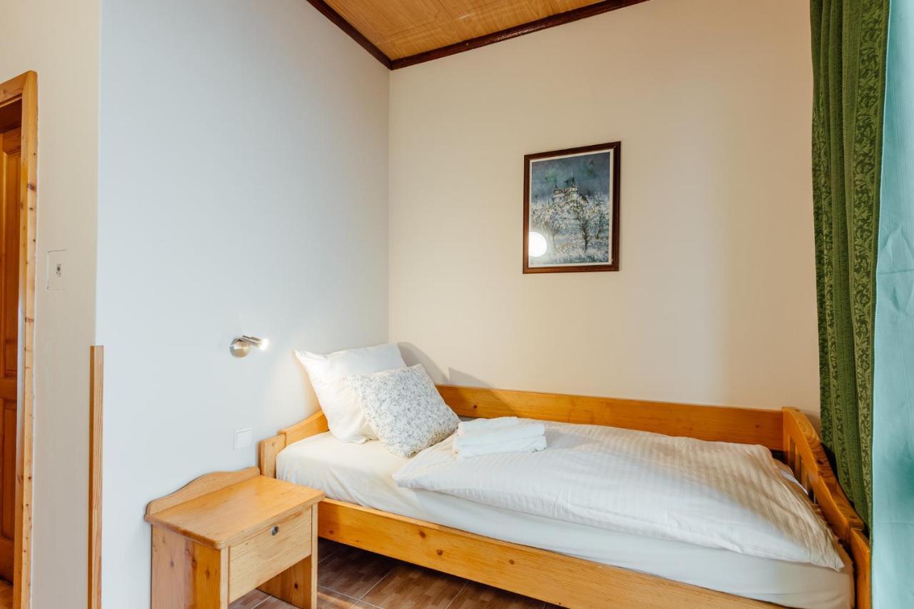 Penzión Topky Banska Stiavnica Exterior foto