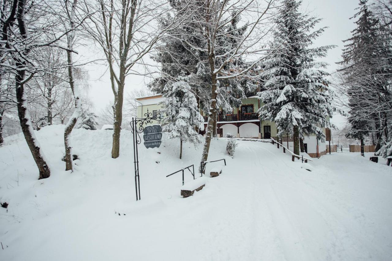 Penzión Topky Banska Stiavnica Exterior foto